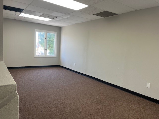More Photos Of 1231-1241 E Warner Ave, Santa Ana Distribution For Lease