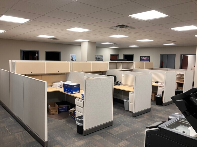 More Photos Of 2440 Sheridan Dr, Tonawanda Office For Lease