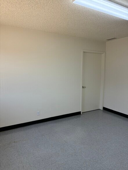 More Photos Of 2302 Seaman Ave, El Monte Manufacturing For Lease