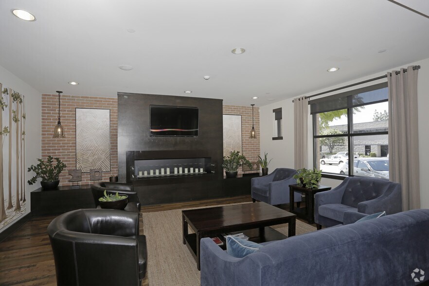 More Photos Of 700 S Myrtle Ave, Monrovia Apartments For Lease