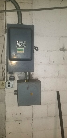 More Photos Of 301 Bergen St, Harrison Warehouse For Sale