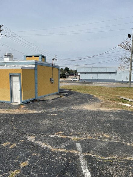 More Photos Of 2120 N Palafox St, Pensacola Fast Food For Lease