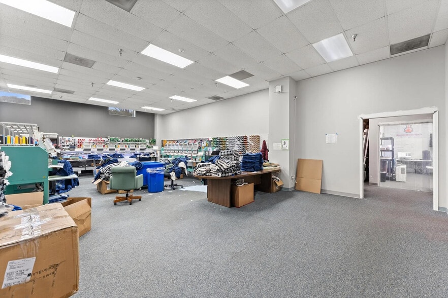 More Photos Of 10498 Colonel Ct, Manassas Research And Development For Sale