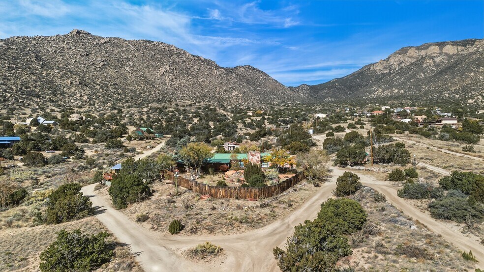 More Photos Of 24 Matisse Rd NE, Albuquerque Apartments For Sale