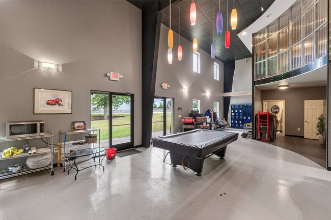 More Photos Of 119 Magnolia Park Dr, Mooresville Showroom For Sale
