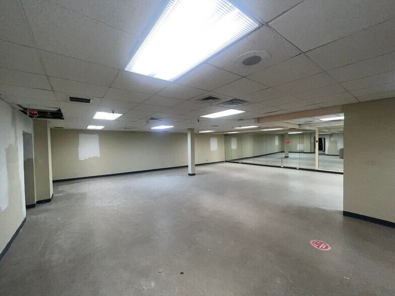 More Photos Of 11940 Metropolitan Ave, Kew Gardens Apartments For Sale