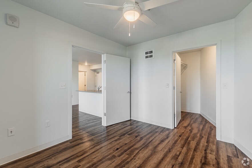 More Photos Of 5990 SE 92nd Ave, Portland Apartments For Lease