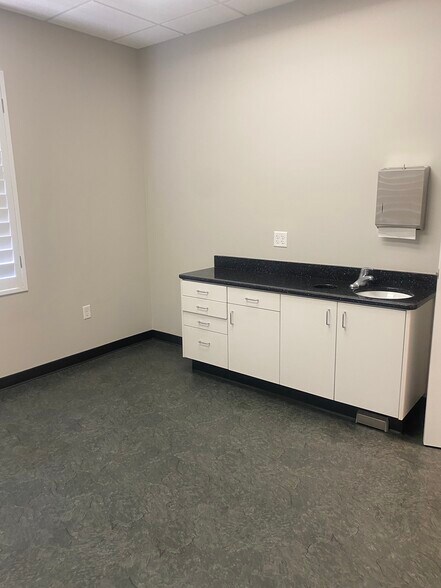 More Photos Of 2717 N Highway 89, Pleasant View Medical For Sale