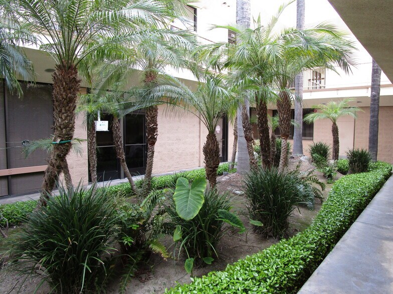 More Photos Of 225 E Airport Dr, San Bernardino Medical For Lease