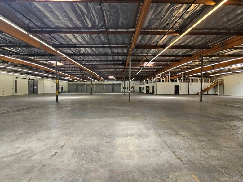More Photos Of 13725-13731 Proctor Ave, City of Industry Warehouse For Lease