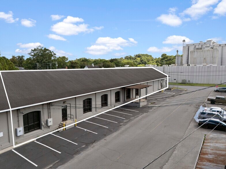 More Photos Of 200 E 2nd Ave, Rome Warehouse For Lease