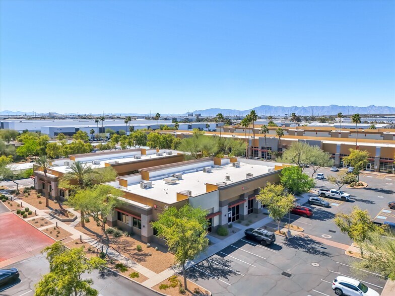 More Photos Of 60 S Kyrene Rd, Chandler Loft Creative Space For Lease