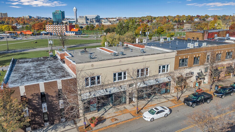 More Photos Of 454-460 3rd St, Niagara Falls Storefront Retail Residential For Lease