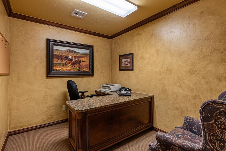 More Photos Of 1530 SW 89th St, Oklahoma City Office For Sale