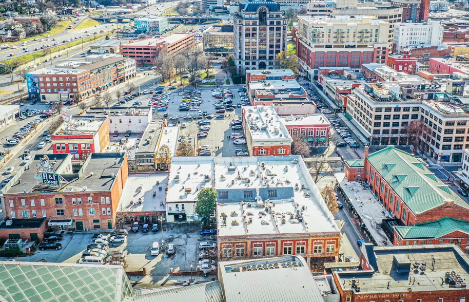 More Photos Of 114 Market St SE, Roanoke Storefront Retail Office For Lease