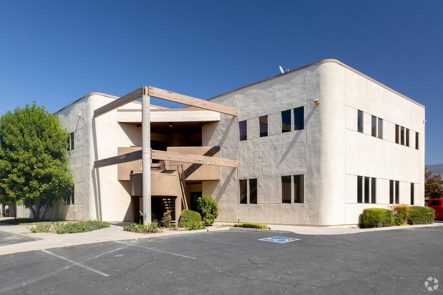 More Photos Of 1255 E Highland Ave, San Bernardino Office For Lease