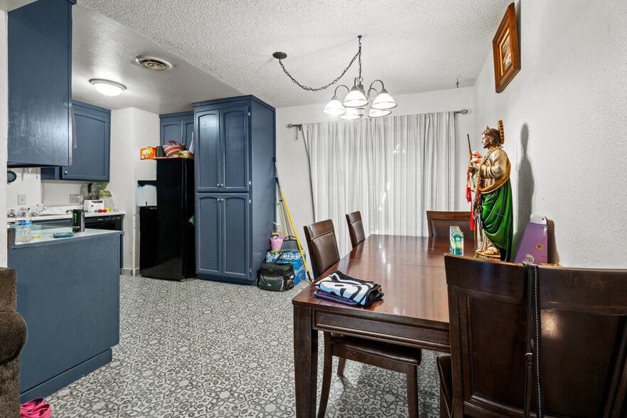 More Photos Of 2020 S Dora St, Ukiah Apartments For Sale