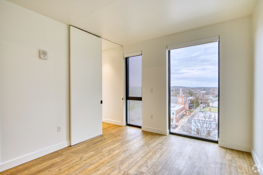 More Photos Of 600 W Main St, Charlottesville Apartments For Lease