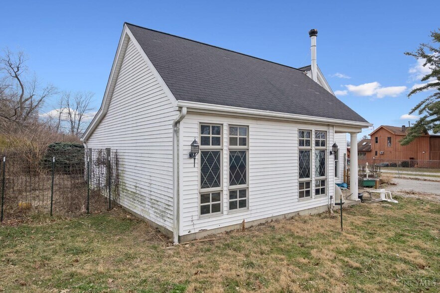 More Photos Of 4047 Mclean Dr, Cincinnati Office For Sale