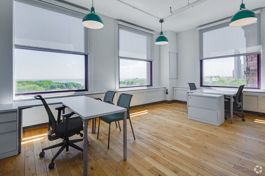 More Photos Of 332 S Michigan Ave, Chicago Coworking Space