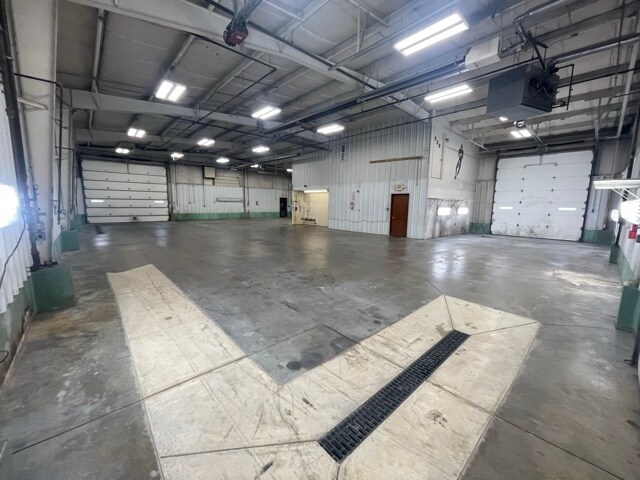 More Photos Of 600 Meyer Rd, Celina Flex For Lease