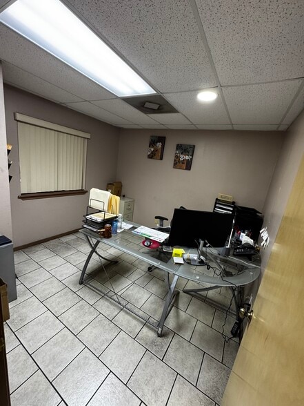 More Photos Of 14403 Import Rd, Laredo Warehouse For Lease