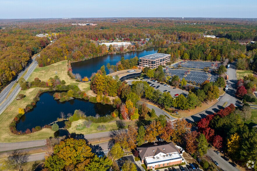 More Photos Of 2820 Waterford Lake Dr, Midlothian Office For Lease