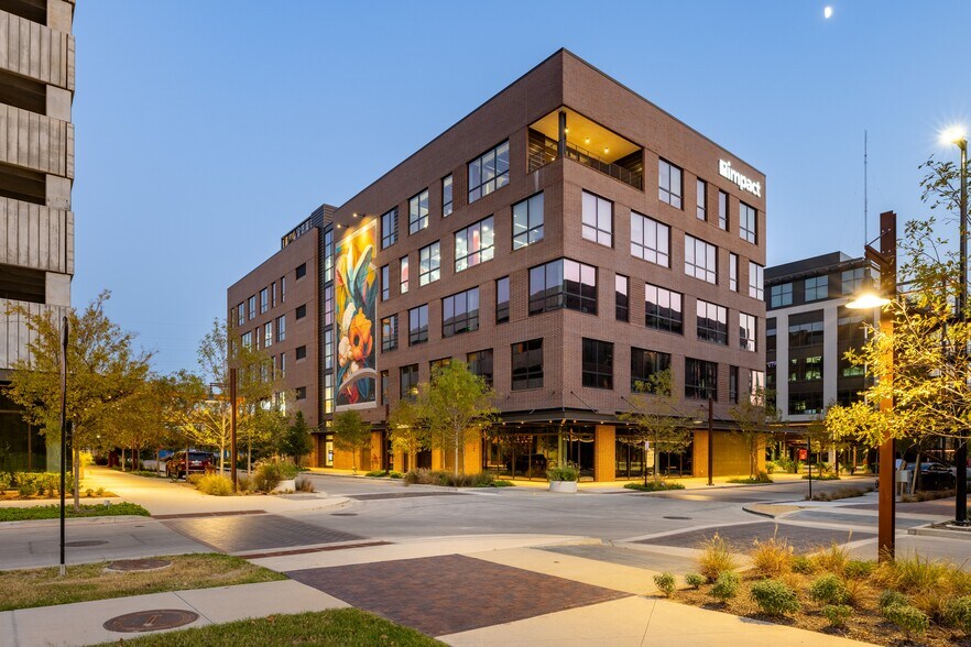 More Photos Of 100 Jensen Dr, Houston Unknown For Lease