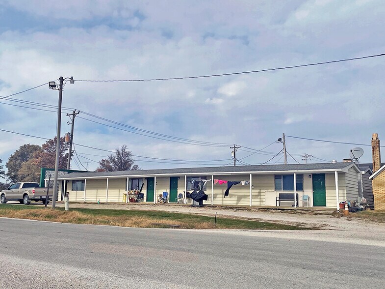 More Photos Of 832 S Old Route 66, Litchfield Warehouse For Sale