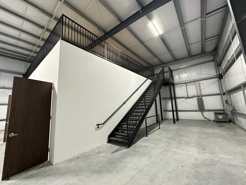 More Photos Of 19968 Franz Rd, Katy Warehouse For Sale