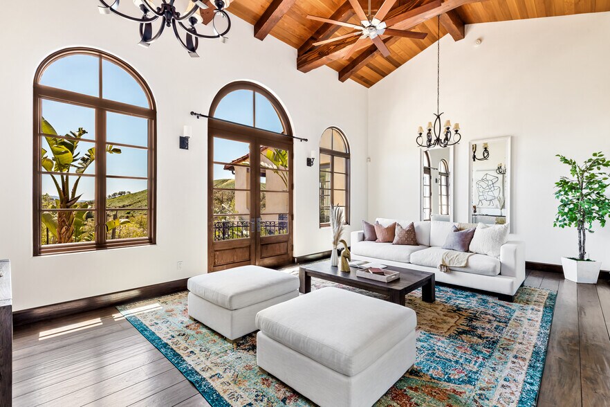 More Photos Of 6914 Solano Verde Dr, Somis Movie Radio TVStudio For Sale