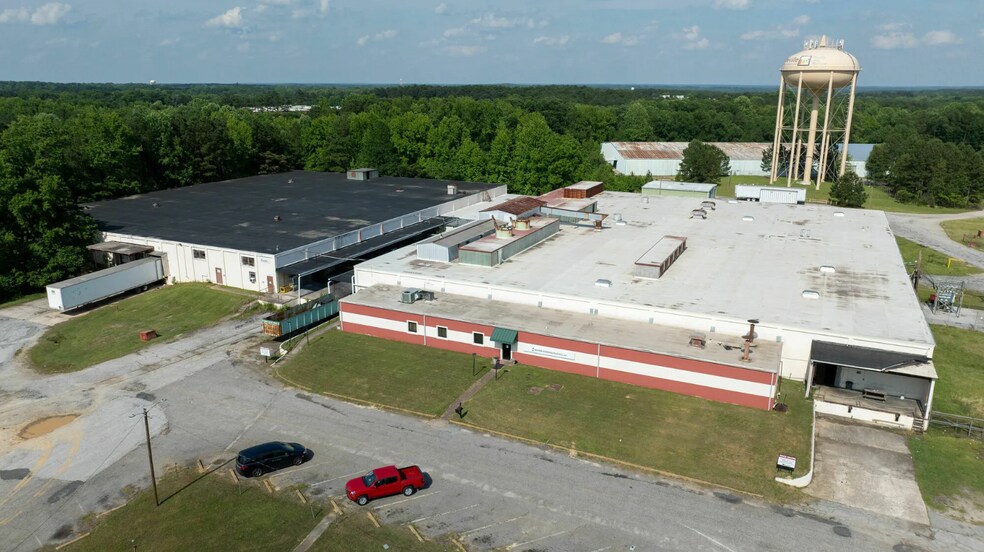More Photos Of 584 Highway 28 S, Abbeville Warehouse For Lease