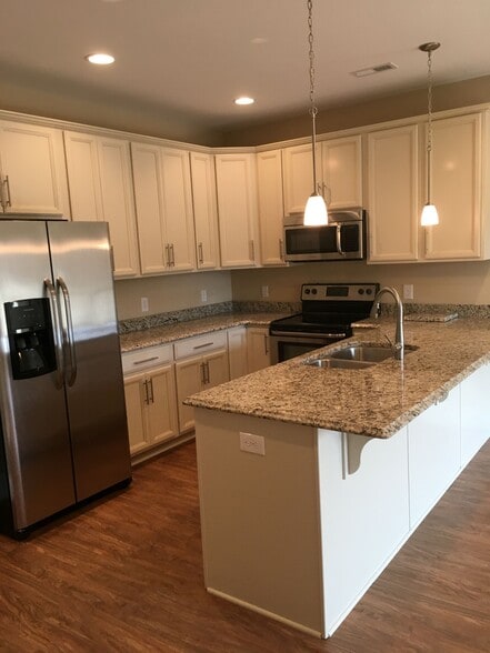 More Photos Of 100 Tradewynd Dr, Lynchburg General Retail For Sale