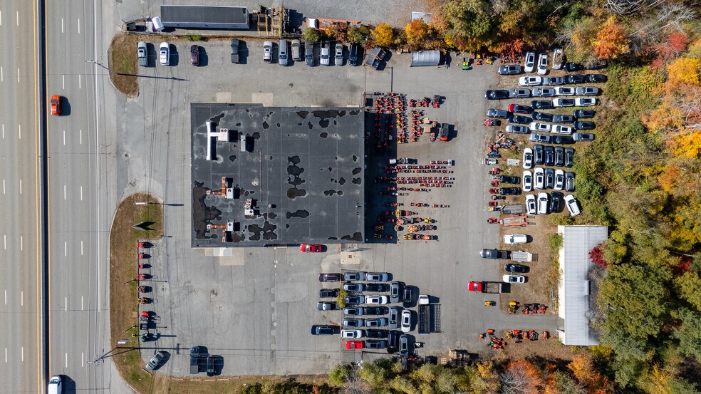 More Photos Of 233 Turnpike Rd, Westborough Freestanding For Lease