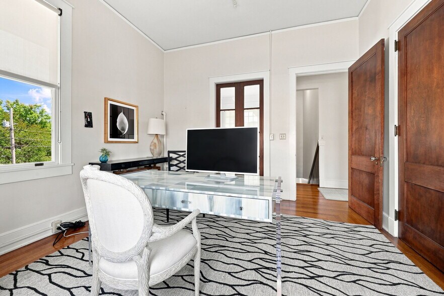 More Photos Of 1100 N Main St, High Point Office For Sale