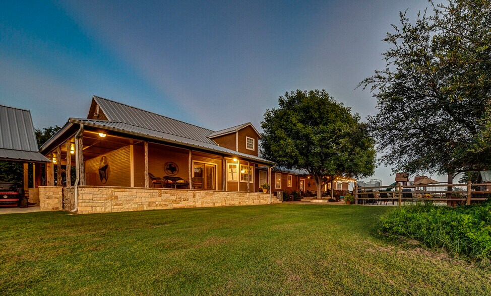 More Photos Of 3112 Sunset School Rd, Sunset Land For Sale