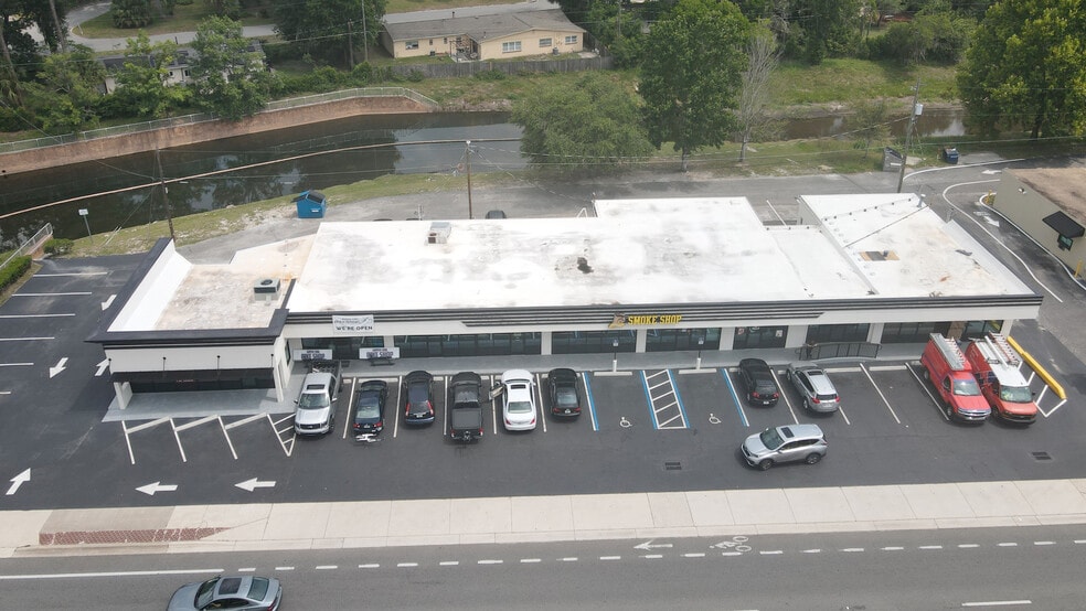 Primary Photo Of 3440-3460 W University Ave, Gainesville Unknown For Lease