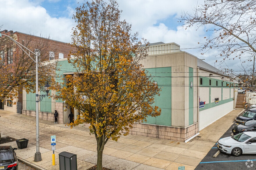 Primary Photo Of 415 W Landis Ave, Vineland Medical For Lease