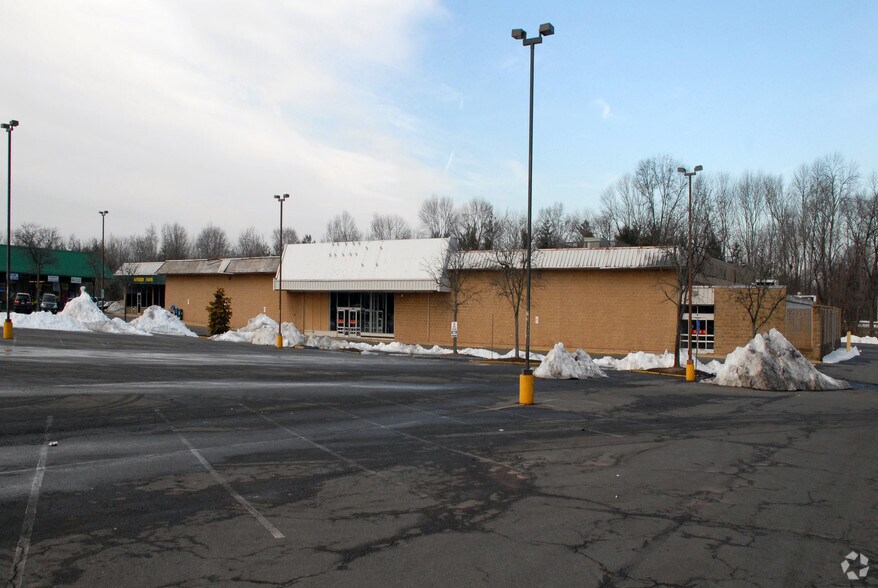 More Photos Of 256 Hwy 206 S, Hillsborough General Retail For Lease