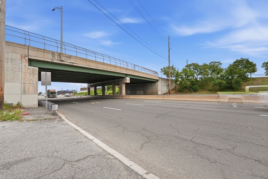 More Photos Of 21 Highway 17, East Rutherford Industrial For Lease