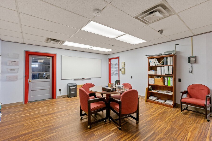 More Photos Of 75 Jackson Ave, Cohoes Warehouse For Lease