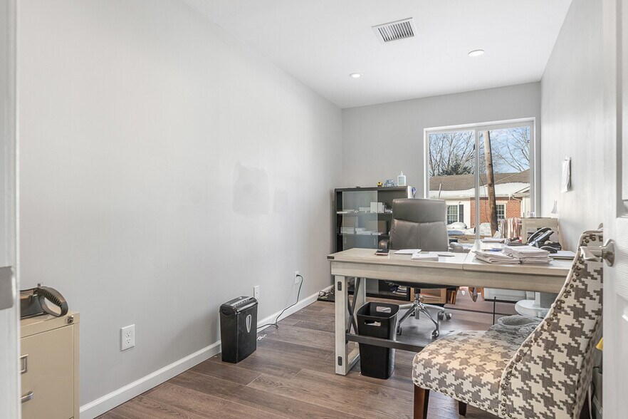 More Photos Of 544 Pearl Rd, Brunswick Freestanding For Sale