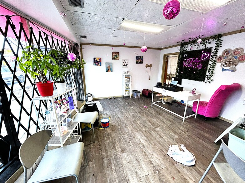 More Photos Of 3620 W Division St, Chicago Storefront For Sale