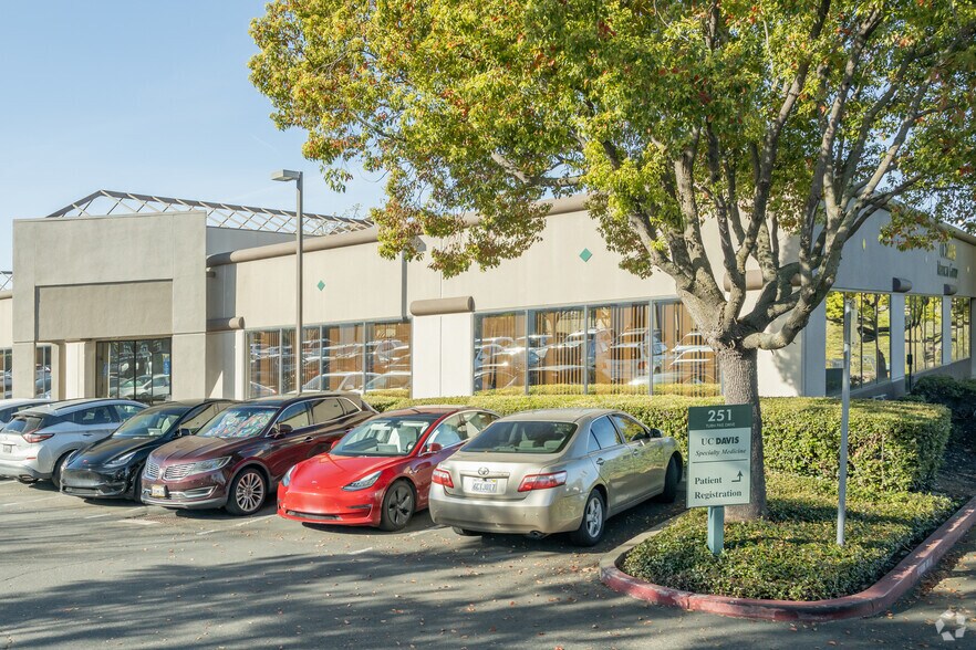 More Photos Of 251 Turn Pike Dr, Folsom Medical For Lease
