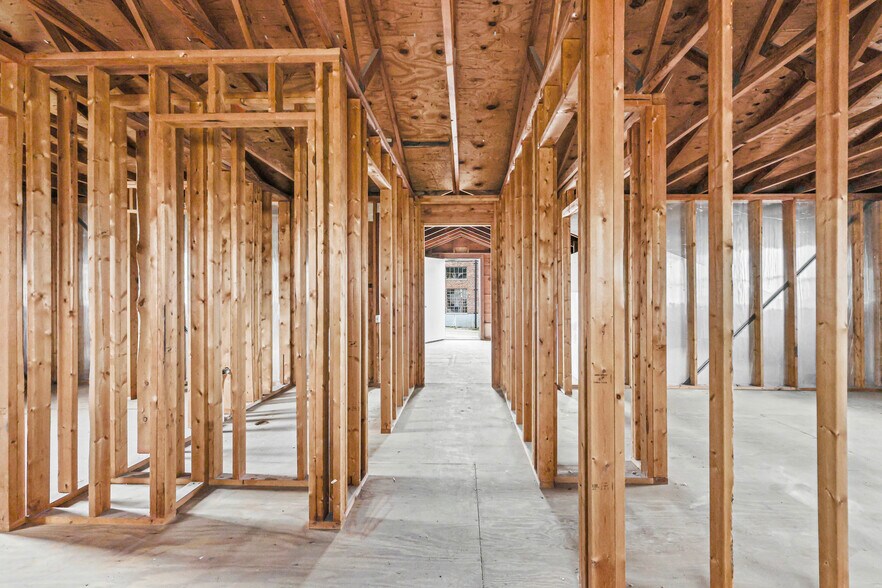 More Photos Of 11 Brierton Ln, Crystal City Office For Sale