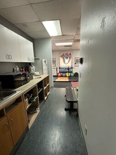 More Photos Of 247 Washington St, Eugene Storefront Retail Office For Sale