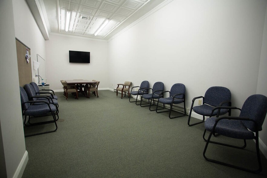 More Photos Of 31-39 Main St, Littleton General Retail For Lease