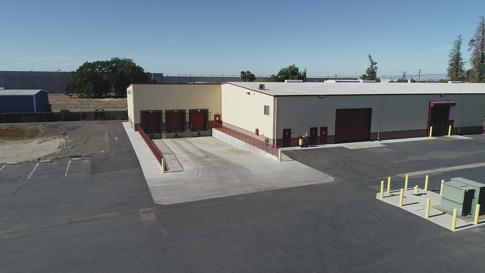 More Photos Of 506-530 El Roya Ave, Modesto Warehouse For Lease