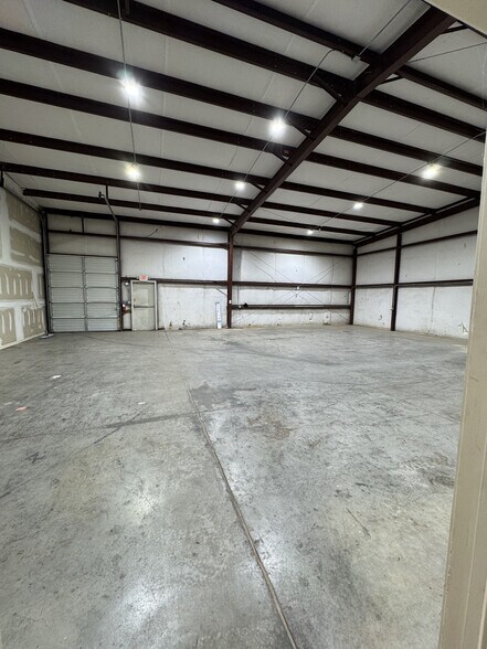 More Photos Of 55 Concourse Way, Greer Warehouse For Lease