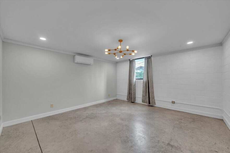 More Photos Of 519 Plum St, Macon-Bibb General Retail For Sale